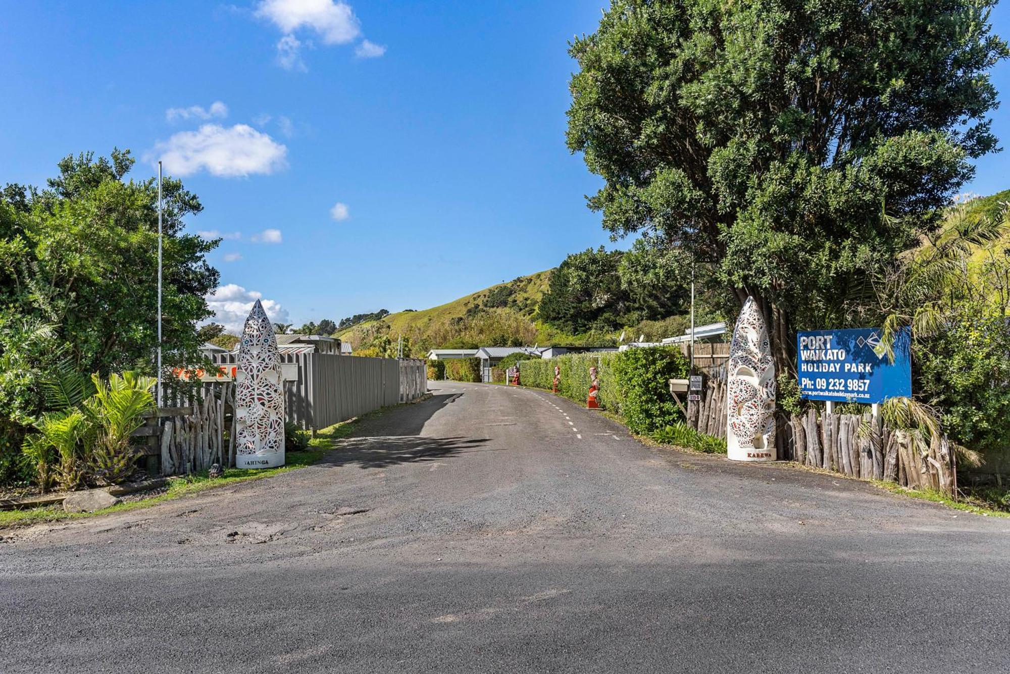 Port Waikato Holiday Park Εξωτερικό φωτογραφία