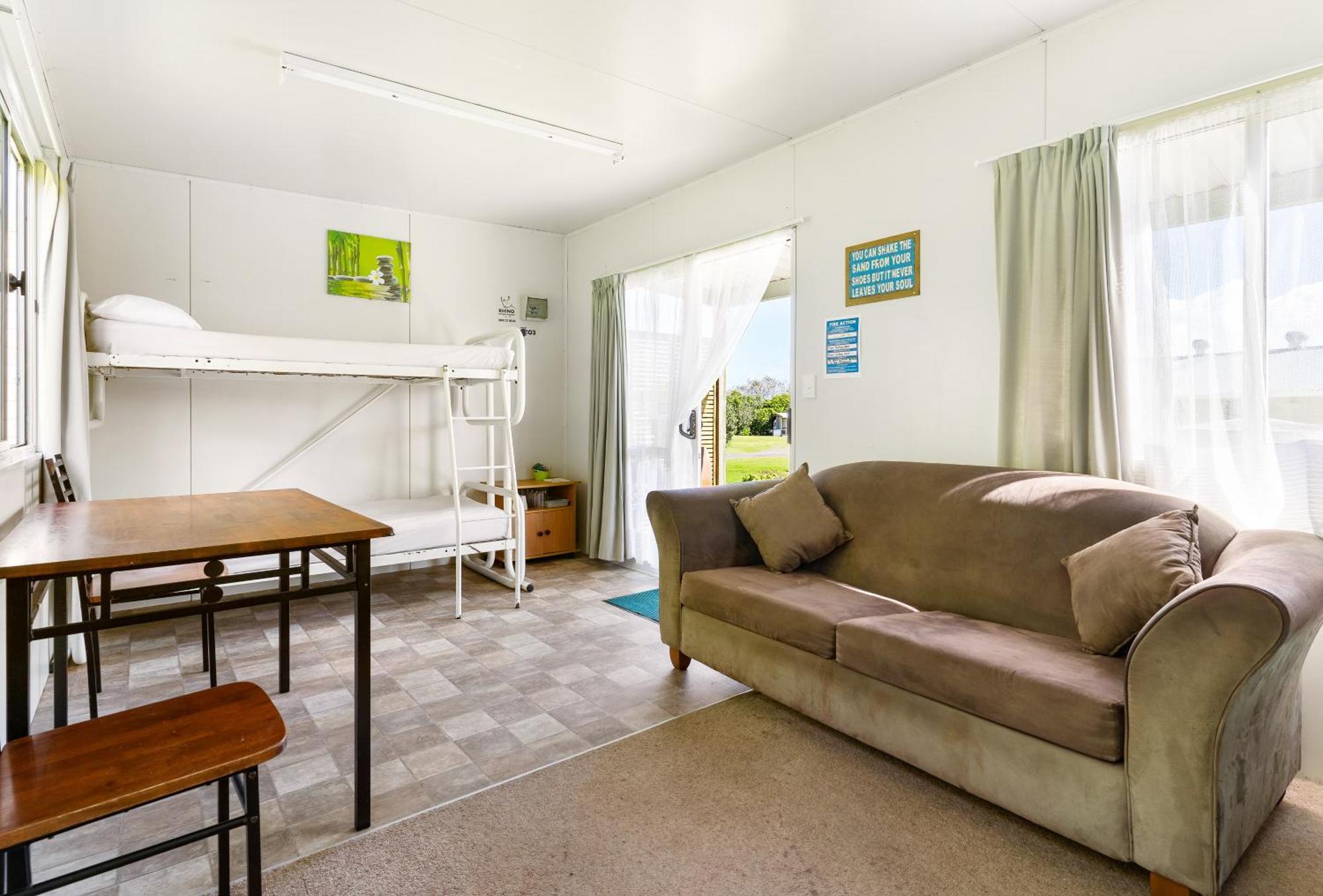 Port Waikato Holiday Park Εξωτερικό φωτογραφία