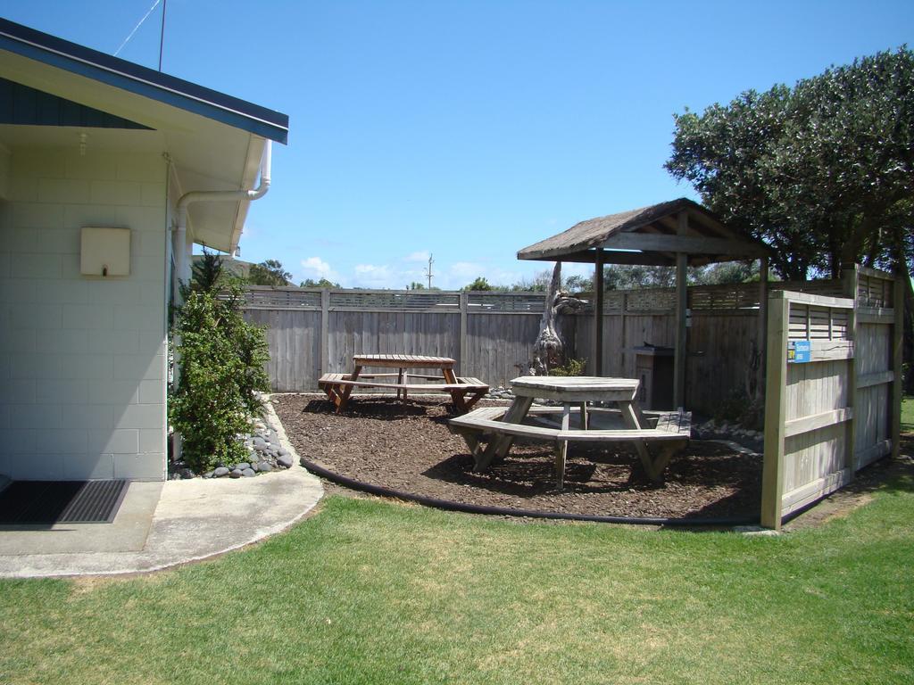 Port Waikato Holiday Park Εξωτερικό φωτογραφία