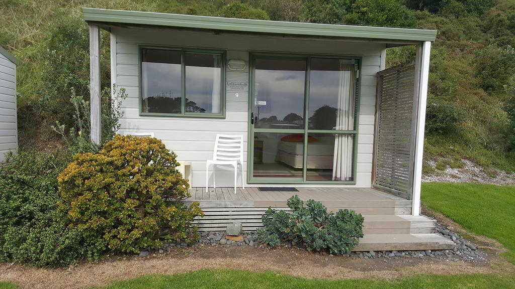 Port Waikato Holiday Park Εξωτερικό φωτογραφία